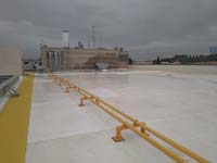 Rehabilitación de cubierta en centro comercial en Santa Marta de Tormes (Salamanca).<br> Impermeabilización de cubierta. Cubierta deck