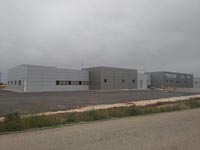 Fachada en factoría en Quintanilla de Sobresierra (Burgos).<br> Revestimiento de Fachada. Fachada Ventilada Aluminio Composite