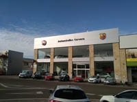 Concesionario Fiat en Villares de la Reina (Salamanca).<br>Revestimiento de fachadas. Fachada panel composite de aluminio