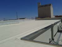 Cubierta deck en Villarrobledo (Albacete). <br>Impermeabilización de cubierta. Cubierta deck con lámina sintética de TPO de 2 mm