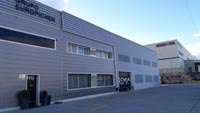 Almacén distribuidor en Seseña Nuevo (Toledo)<br>Revestimiento de fachadas. Fachada de chapa perfil Atenea y Euroline 300
