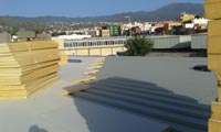 Supermercado Lidl en Los Llanos de Aridane (Santa Cruz de la Palma).<br> Impermeabilización de cubiertas. Cubierta deck