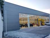 Concesionario Opel en Castellón de la Plana (Castellón). <br> Revestimiento de fachada. Fachada panel sándwich