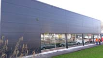 evestimiento-fachada-panel-sandwich-concesionario-opel-pinto.htm.<br>Revestimiento de Fachada. Fachada de Panel Sandwich