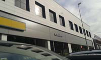 Concesionario Opel en Sant Boi de Llobregat (Barcelona)<br>Fachada panel sándwich. Panel sándwich de fachada