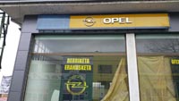 Concesionario Opel en Irún (Guipúzcoa).<br> Revestimiento de fachadas. Fachada de panel sándwich