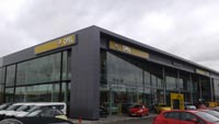 Concesionario Opel en Leganés (Madrid)<br>Revestimiento de fachadas. Fachada de panel sándwich