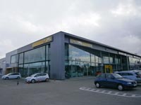 Concesionario Opel en Leganés (Madrid)<br>Revestimiento de fachadas. Fachada de panel sándwich
