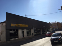 Concesionario Opel en Manresa (Barcelona)<br>Revestimiento de fachada panel sándwich