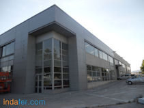 Fachada panel sandwich.<br>Opel Reus (Tarragona)