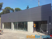 Fachada panel sandwich <br> Concesionario Opel Collaldo-Villalba