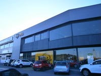 Concesionario Opel en Zaratán (Valladolid)<br>Revestimiento de fachadas. Fachada de panel sándwich