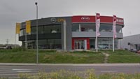 Concesionario Opel en Zaratán (Valladolid)<br>Revestimiento de fachadas. Fachada de panel sándwich