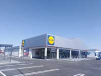 Supermercado Lidl en Valdepeñas (Ciudad Real). <br>Revestimiento de fachada. Fachada panel composite de aluminio