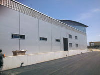Industria alimentaria en Totana (Murcia)<br>Revestimiento de fachadas. Panel sandwich, policarbonato, panel composite de aluminio